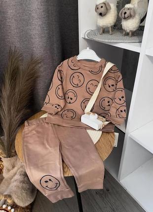 Костюм с смайликами для мальчика