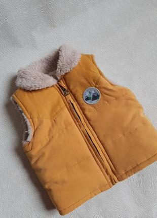 Меховая безрукавка george 0-3m