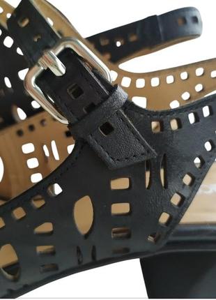 Шкіряні босоніжки люкс бренду