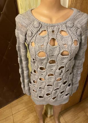 Светр новий