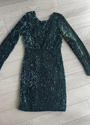 Сукня в пайетках