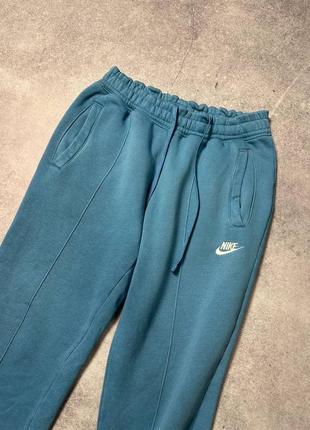 Спортивные штаны nike