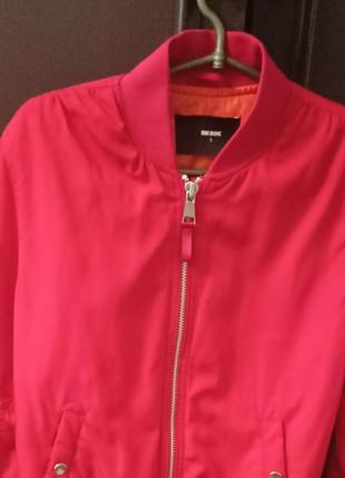 Женский бомбер