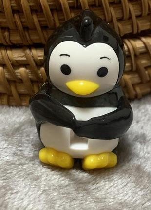 Игрушка фигурка пингвин макдональдс
