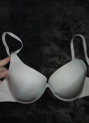 Бюстгалтер