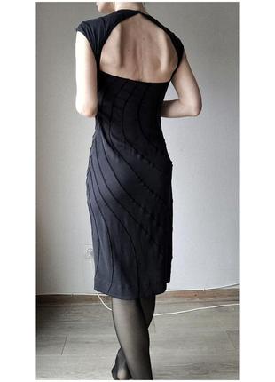 Вечернее черное платье