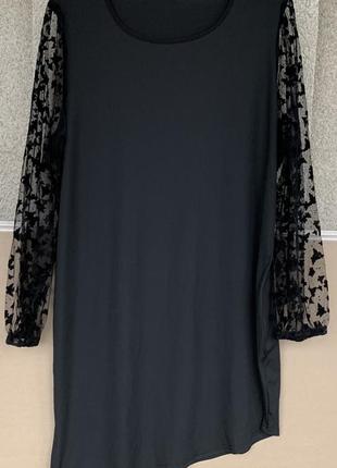 Платье женское с прозрачными рукавами и асимметричным подолом