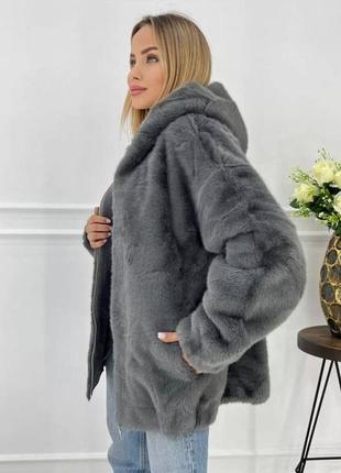 Шубка с капишоном😍