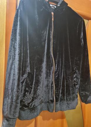 Бархатная спортивная куртка