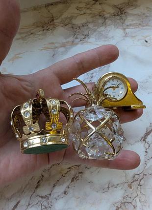Статуетка ананас,корона,годинник з камінням сваровськи