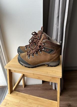 Женские ботинки karrimor