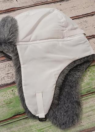 Стильна шапка-вушанка