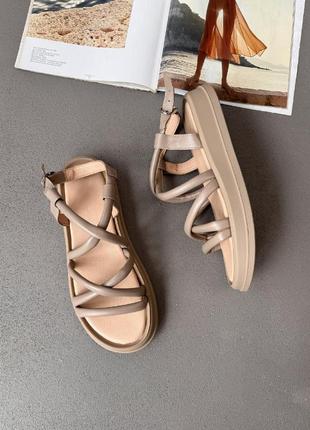 Бежеві босоніжки з натуральної шкіри