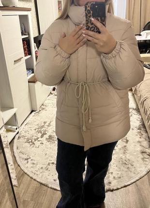 Куртка бежева