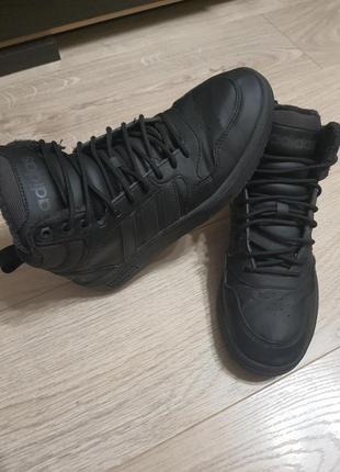 Кроссовки теплые зимние ботинки adidas 41-41.5 размер оригинал