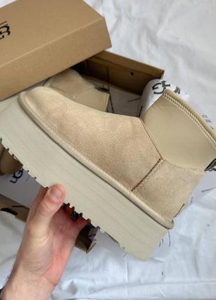 Женские угги yeezy calabasas hong kong hotel towers