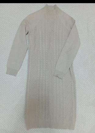 Вязаное платье