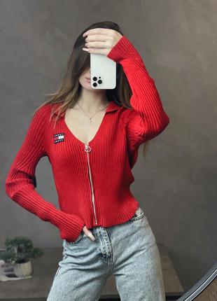 Tommy jeans светрик кофтинка в рубчик з вирізом на змійці червона кофта топ hilfiger томмі джинс