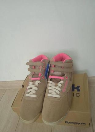 Нові красовки 39р Fiberglass reebok