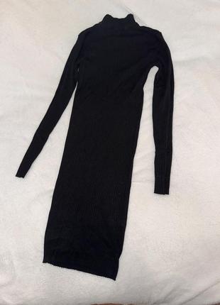 Черное платье-гольф