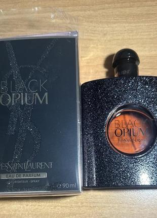 Yves Saint Laurent на розпив Black Opium