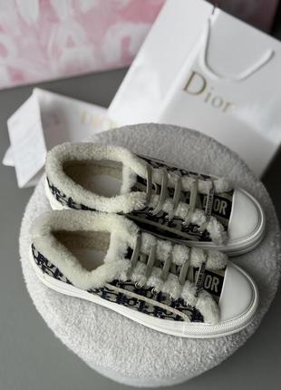 Кеды с натуральным мехом овчина в стиле диор dior platform sneakers deep blue fur