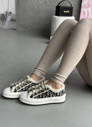 Кеды с натуральным мехом овчина в стиле диор dior platform sneakers deep blue fur