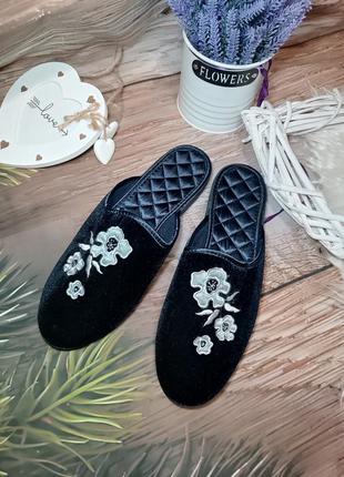 Велюровые тапочки . р 41. новые!