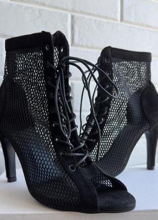 Туфлі для танців high heels