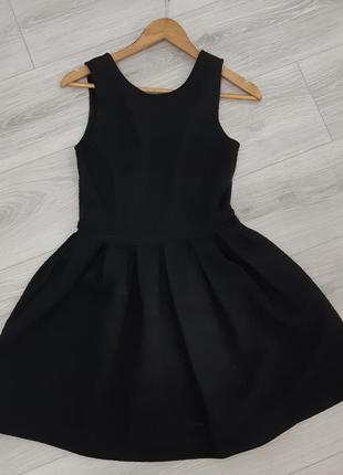 Жіноча сукня