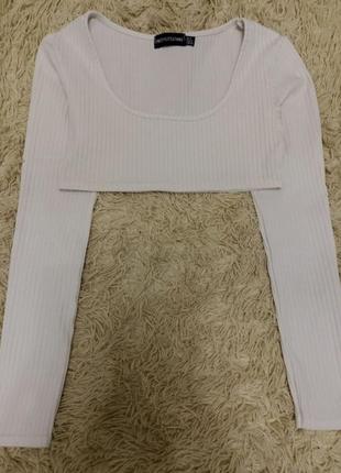 Кроп топ prettylittlething