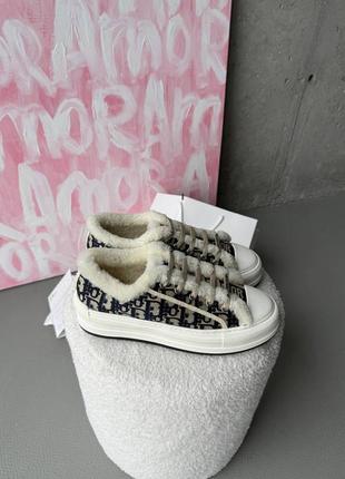 Женские зимние кроссовки на овчине топ качество 🥑