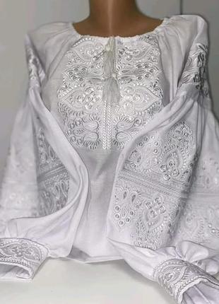 Вишита сорочка білим по білому