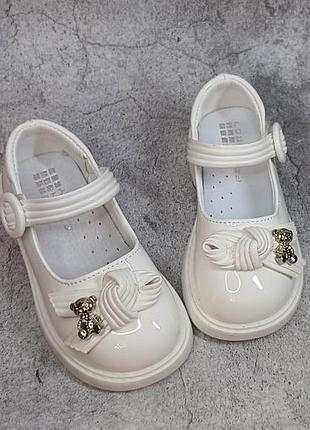 Детские туфли для девочки праздничные нарядные