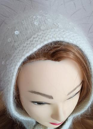 Чепчик из ангоры с королевской пайеткой