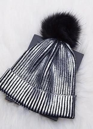 Жіноча шапка