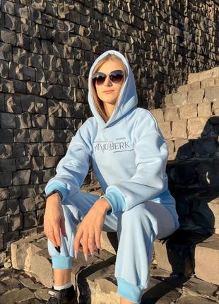 Спортивний жіночий зимовий костюм