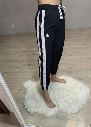 Спортивки reebok ветронепродувающие / баллоновые брюки /ветровочные брюки / спортивные штаны / nike / puma /adidas