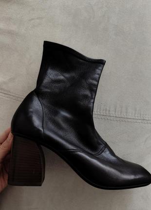 Новые эксклюзивные кожаные ботинки h&m 40