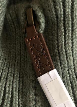 Хлопковая кофта на молнии.