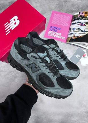 New balance 2002 r black/gray gore-tex
