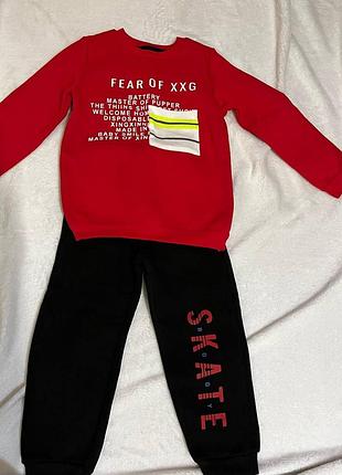 Спортивний костюм