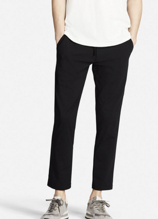 Штаны чинос укороченные мужские черные uniqlo, размер м ezy ankle pants
