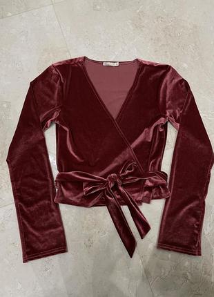 Велюрова кофтинка на запах