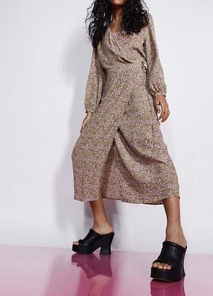 Нова сукня на запах