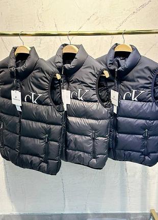 Мужская жилетка