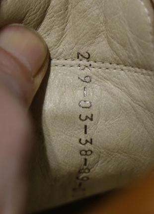 Комфортные фирменные кожаные ортопедические туфли цвета молочного шоколада helvesko...