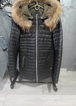 Продам  кожаную курточку