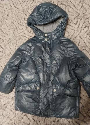 Курточка зимняя размер 110 4-5 лет,фирма zara
