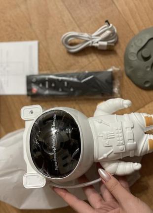 Космонавт проектор ночник светильник звездного неба новый